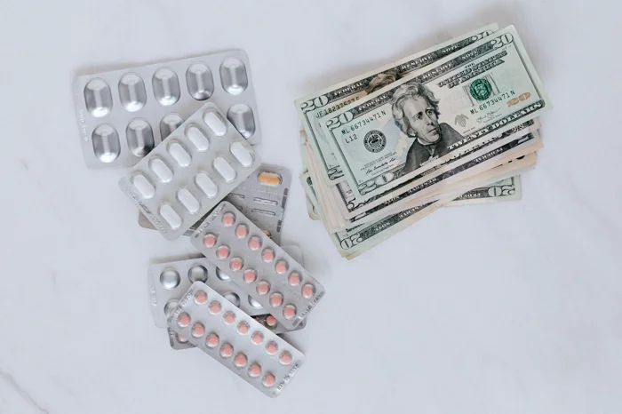 Rupiah Melemah, BPOM Buka Suara soal Potensi Harga Obat Naik Terbaru 2026